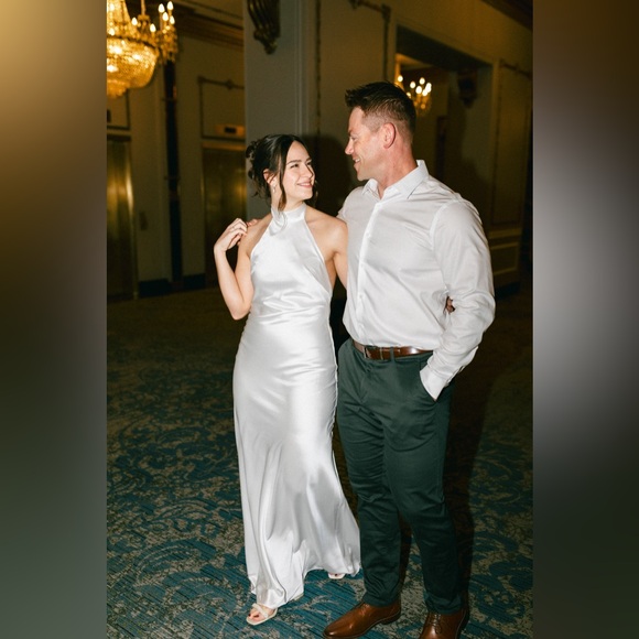 Halter Ivory Open Back Reception/Wedding Dress Sz M - Picture 4 of 4